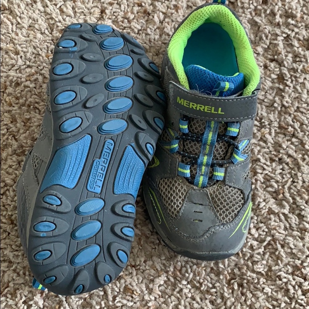 Boys Merrell hiking shoes